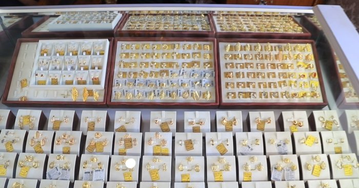 Samarqandda 9,5 milliard so‘mlik noqonuniy zargarlik buyumlari ushlab qolindi