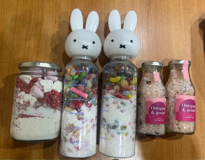 Niderlandiyadan kelgan "shirinliklar" orasidan sintetik narkotik topildi