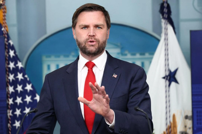 Вэнс: Россия–Украина можаросини тинч йўл билан ҳал этишда прогресс бор