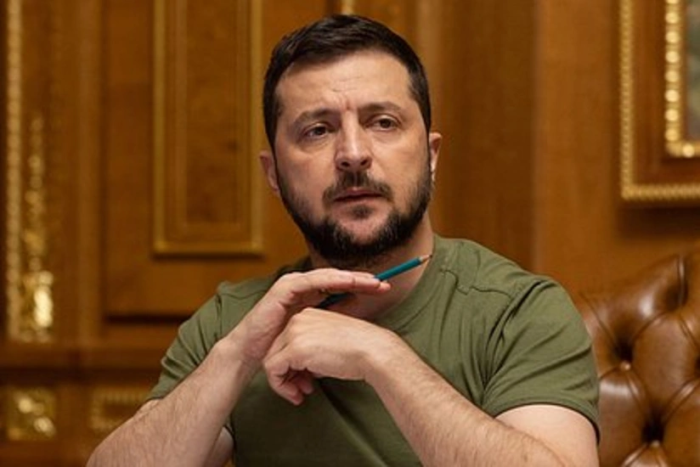 Зеленский: "Флоридада АҚШ билан можароларни ҳал қилиш бўйича музокаралар олиб борилмоқда"