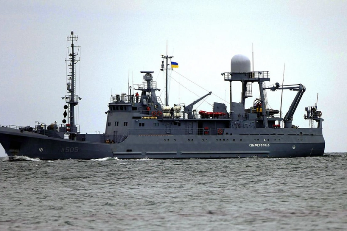 Россия Украинанинг ҳарбий-денгиз кучлари кемасига ҳужум қилди, қурбонлар бор