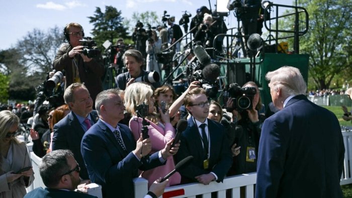 Жаҳон матбуот эркинлиги 25 йилдаги энг паст даражага тушди — RSF