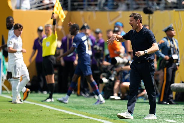 Хаби Алонсо "Реал" таркибидаги 5 футболчига чиқиш эшикларини кўрсатмоқчи