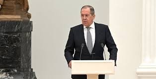 Ҳозир “ким кучли бўлса, ўша ҳақ” ўйини кетмоқда