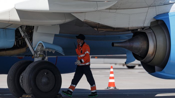 Трамп: "Саудия Арабистони 106 та Boeing самолётига буюртма берди" Трамп: "Саудия Арабистони 106 та Boeing самолётига буюртма берди"