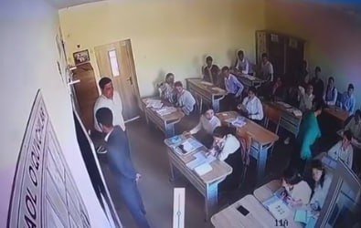 Хоразмда мактаб директори ўқувчи қизларни сочидан тортиб калтаклади Хоразмда мактаб директори ўқувчи қизларни сочидан тортиб калтаклади