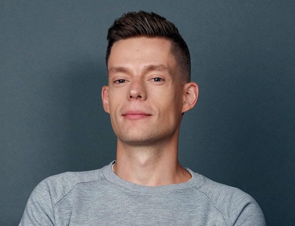 Rossiyalik jurnalist umrbod qamoq jazosiga hukm qilinishi mumkin