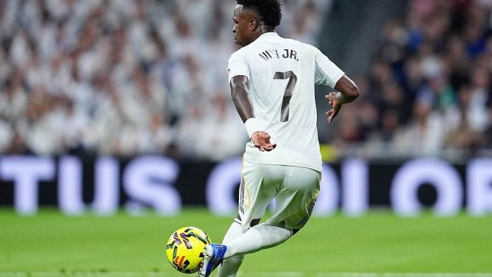 «Real» Vinisius Junior uchun Saudiyadan kelgan rekord taklifni rad etdi