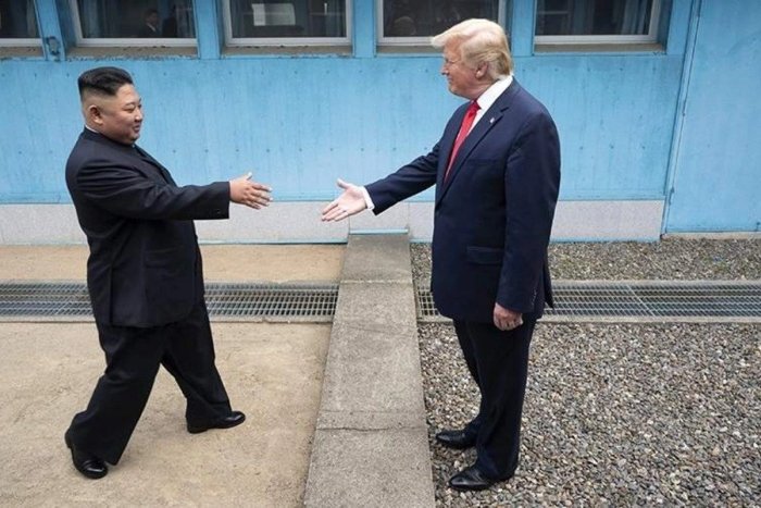 Трамп Ким билан учрашувга тайёргарлик кўрмоқда