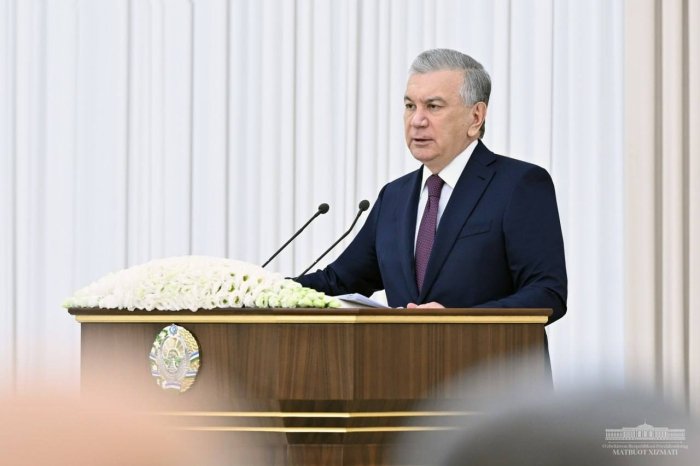 Shavkat Mirziyoyev Navoiy viloyatida 2025-yilni Alisher Navoiy yili deb e’lon qilishni taklif etdi