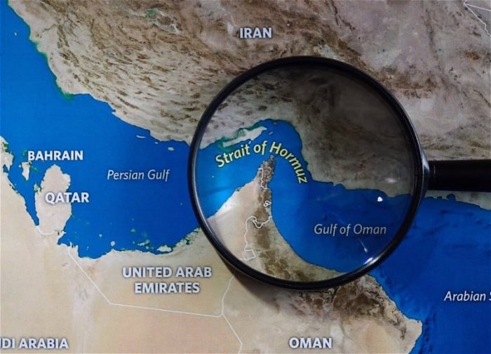 Eron Hormuz bo‘g‘ozini kemalar uchun to‘lovsiz va erkin ochishga rozi bo‘lishi mumkin — AQSh bilan ehtimoliy kelishuv doirasida