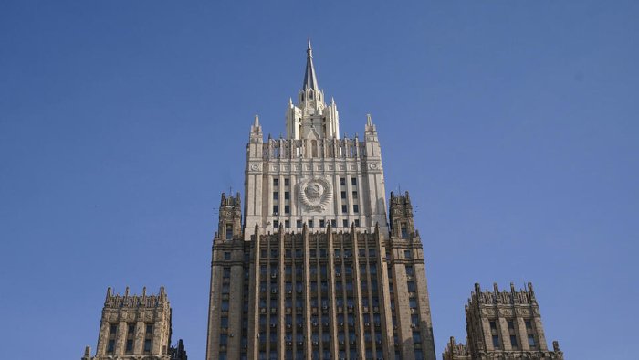 Париж, Берлин ва Лондон Украинадаги можарони узайтирмоқчи Париж, Берлин ва Лондон Украинадаги можарони узайтирмоқчи