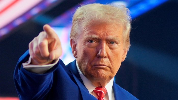 Трампдан шов-шувли фармон. Ноқонуний муҳожирларга бепул чипта ва “махфий бонус” таклиф этилди Трампдан шов-шувли фармон. Ноқонуний муҳожирларга бепул чипта ва “махфий бонус” таклиф этилди