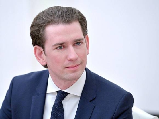 Австрия канцлери европаликлар Спутник V вакцинаси билан эмланмаётгани сабабини айтди
