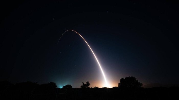 АҚШ ядро қуролини таший оладиган Minuteman III ўрта масофали баллистик ракетасини синовдан ўтказди
