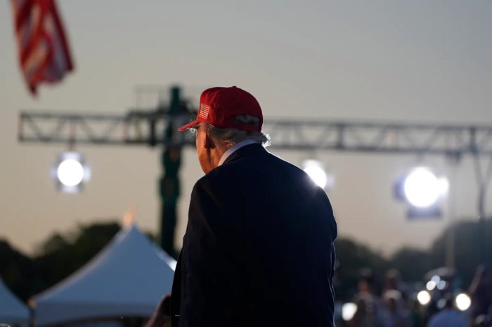 Трамп ўз кучига шубҳа билдирди