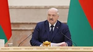 Aleksandr Lukashenko yana 25 kishini afv etdi