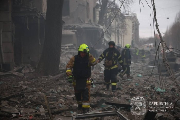 BBC: Rossiya Ukrainaning Xarkov shahridagi turar joy binosiga zarba berdi, o‘nlab insonlar jabrlandi