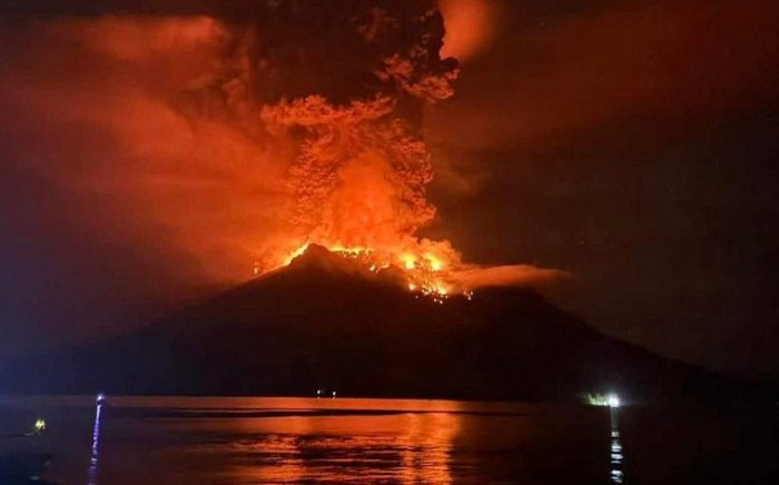 Indoneziyada Ruang vulqoni yana otildi