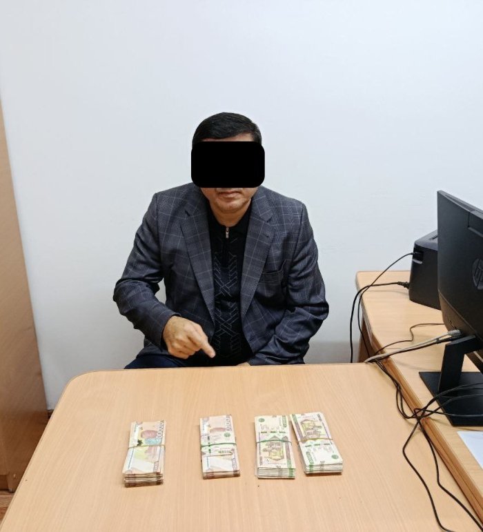 Университетнинг мансабдор ходими пора билан ушланди