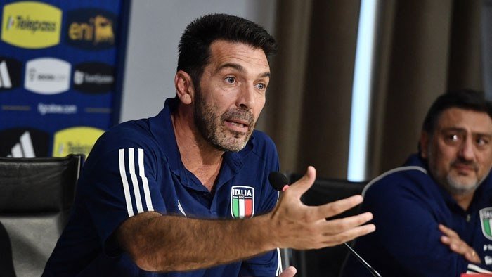 Buffon Messi va Ronalduni solishtirdi