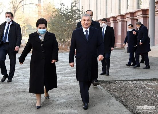 Mirziyoyev Senatning yangi binosi qurilishini ko‘zdan kechirdi
