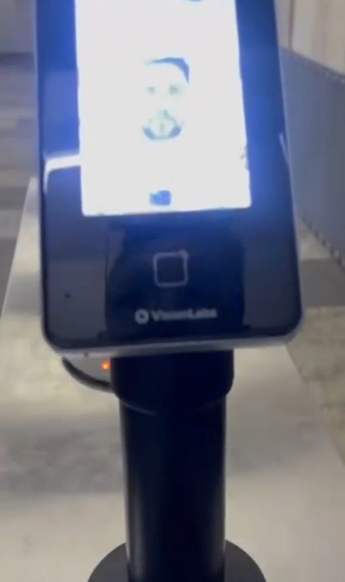 Тошкент метросида Face ID орқали тўлов қилиш синовдан ўтказилмоқда Тошкент метросида Face ID орқали тўлов қилиш синовдан ўтказилмоқда