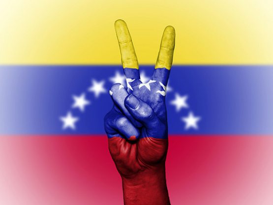 Венесуэла АҚШ самолётини уриб туширди