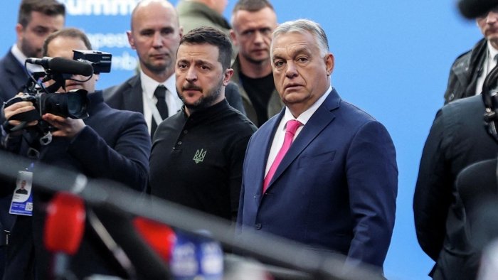 Evropada siyosiy janjal kuchaymoqda