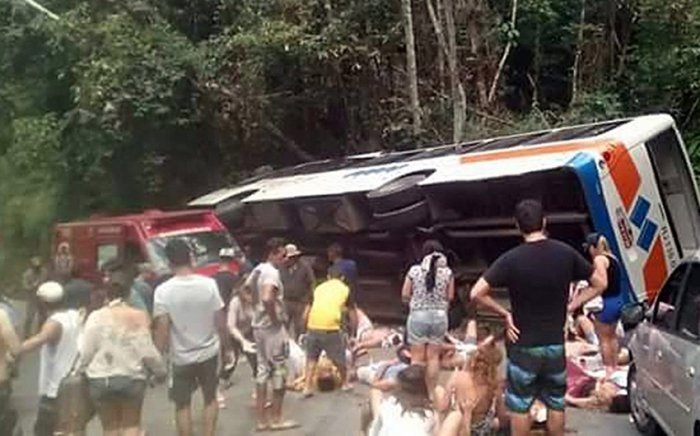 Braziliya sharqidagi avtobus halokatida kamida 17 kishi halok bo‘ldi