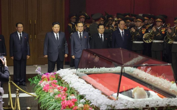 Шимолий Кореянинг собиқ расмий раҳбари Ким Ён Нам 97 ёшида вафот этди