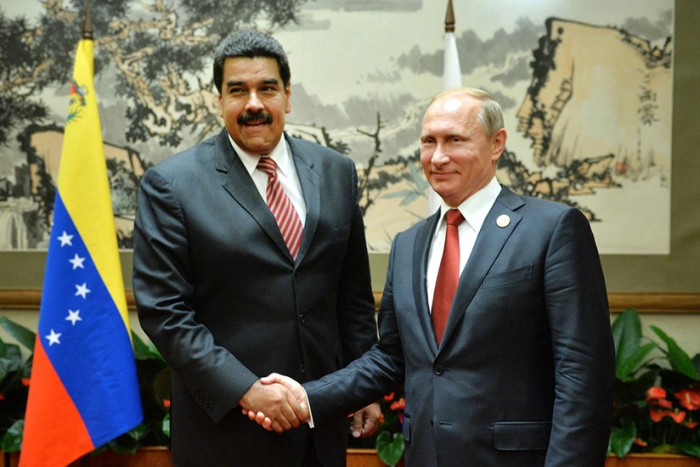 Путин Венесуела президенти билан мулоқот қилди