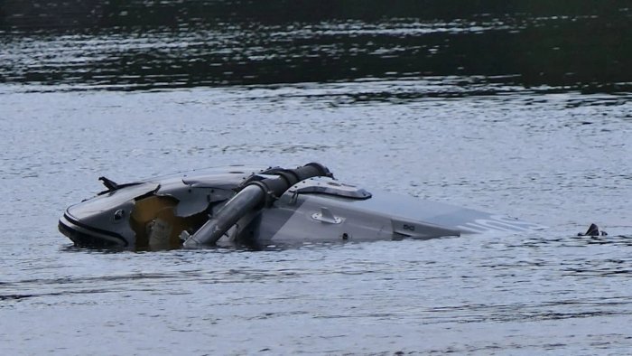 Германияда ҳалокатга учраган вертолётнинг учинчи экипажи ҳам ўлик ҳолда топилди