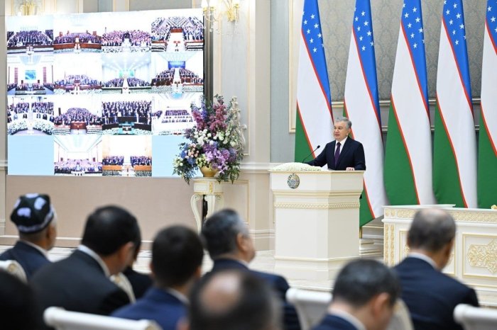 Shavkat Mirziyoyev yuksak unvon, orden va medallarni o‘z egalariga tantanali ravishda topshirdi