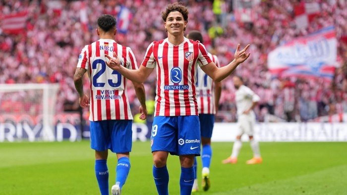 Хулиан Альварес Чемпионлар лигасида тўпурарлик рекордини ўрнатди