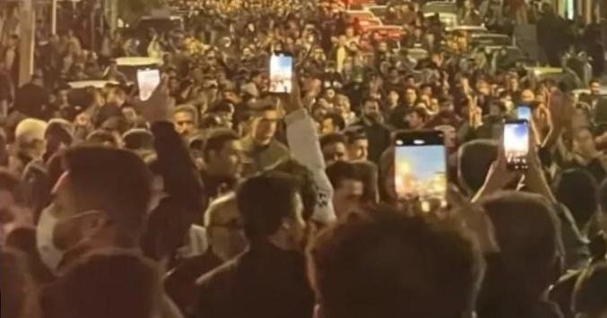  Eronda internetga kirish bo‘yicha barcha cheklovlar olib tashlanadi