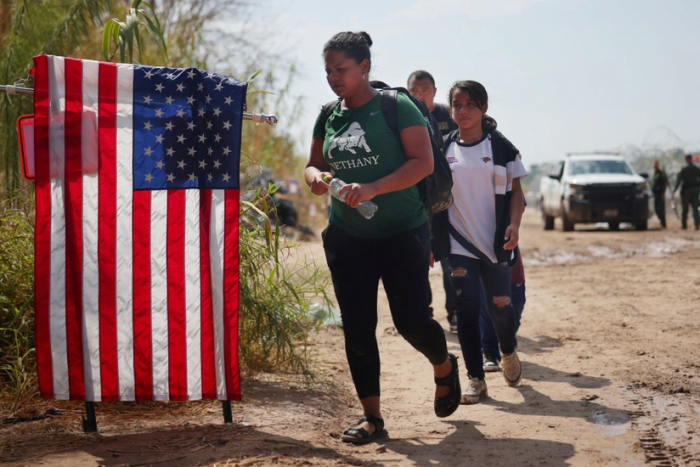 АҚШ ҳукумати Сальвадор фуқаросини депортация қила олмайди49