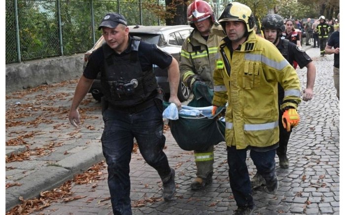 Rossiya Doneskdagi savdo markaziga 500 kilogrammlik havo bombasini tashladi