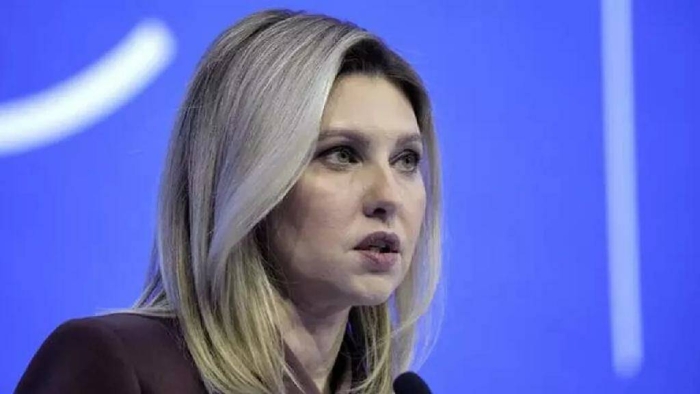 Елена Зеленская турмуш ўртоғининг қайта сайланишига амин эмас