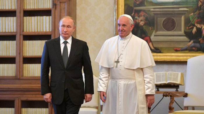 Путин Рим папасининг вафоти муносабати билан ҳамдардлик билдирди