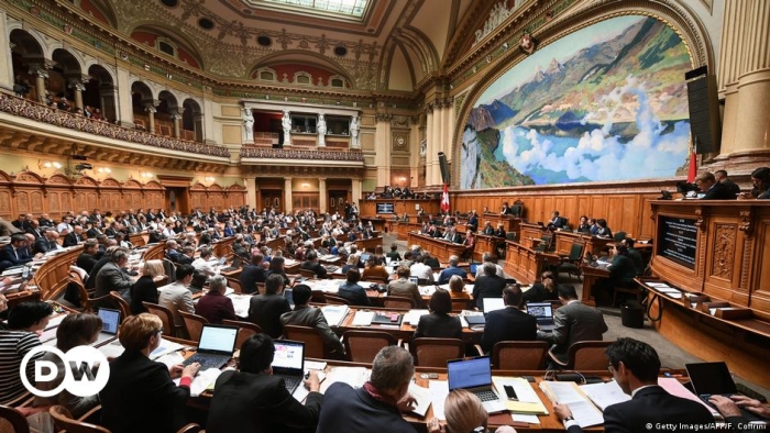 Швейцария Сенати қуролларни Украинага реэкспорт қилишга рухсат берди