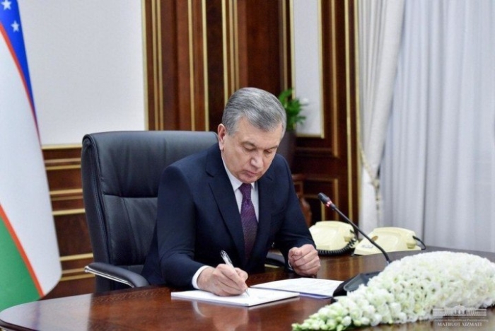 Prezident tibbiyot xodimlari kuni munosabati bilan soha xodimlaridan bir guruhini mukofotladi Prezident tibbiyot xodimlari kuni munosabati bilan soha xodimlaridan bir guruhini mukofotladi