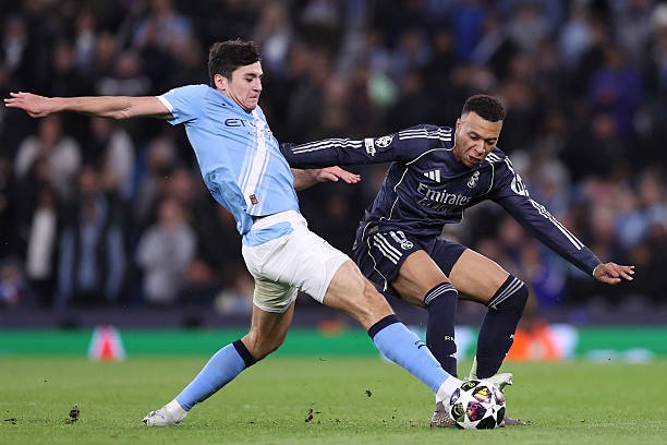 "У — ҳақиқий жангчи" — Британия ОАВлари Ҳусановнинг "Реал"га қарши ўйинини олқишламоқда