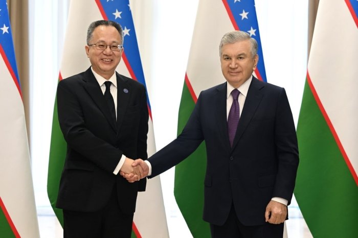 Шавкат Мирзиёев "Камбағалликдан фаровонлик сари" халқаро форуми доирасида Осиё тараққиёт банки вице-президенти Инмин Янгни қабул қилди