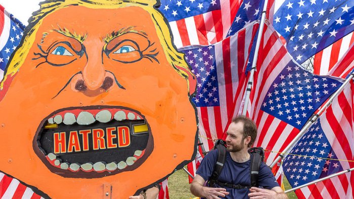 Трампнинг рақиблари унинг юбилейи куни норозилик акциясини эълон қилишди