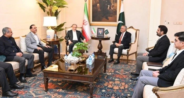 Исломободда Покистон бош вазири ва Эрон ТИВ раҳбари ўртасида учрашув ўтказилди