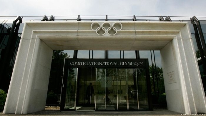 XOQ transgenderlarga Olimpiadada ishtirok etishni taqiqlashi mumkin