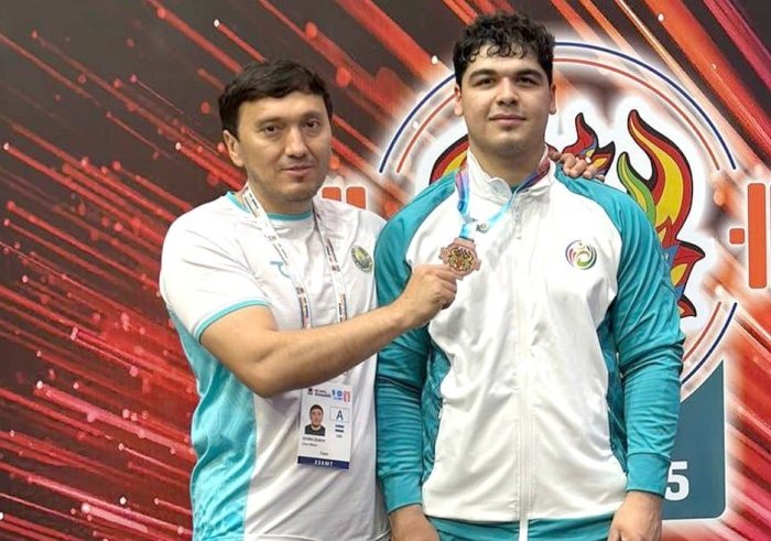 Оғир атлетикачимиз Жаҳон чемпионатининг навбатдаги медалини терма жамоамизга тақдим этди Оғир атлетикачимиз Жаҳон чемпионатининг навбатдаги медалини терма жамоамизга тақдим этди