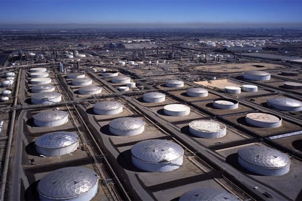 AQSh o‘z zaxiralaridan yana 40 million barrel neft sotadi