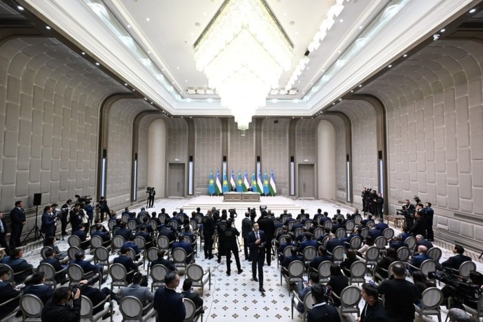 Shavkat Mirziyoyev va Qasim-Jomart Toqayev ommaviy axborot vositalari vakillari uchun bayonot berdi